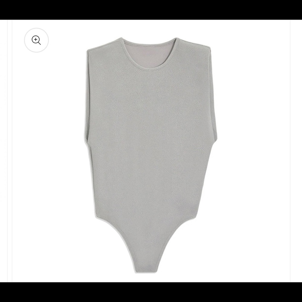 WeWoreWhat Padded-Shoulder Sleeveless Bodysuit